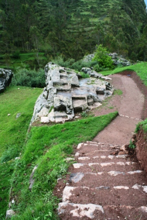 Древний геологический резонатор в Перу